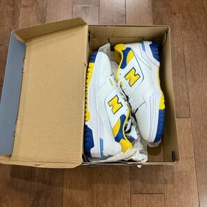 BNWT New Balance 550-8W